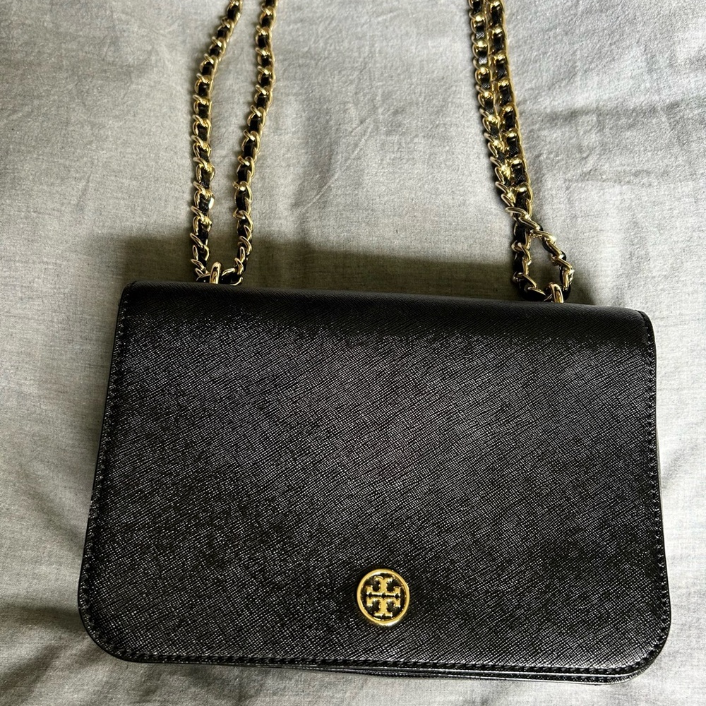 Tory Burch Emerson Saffiano Leather Medium Adjustable Shoulder Bag